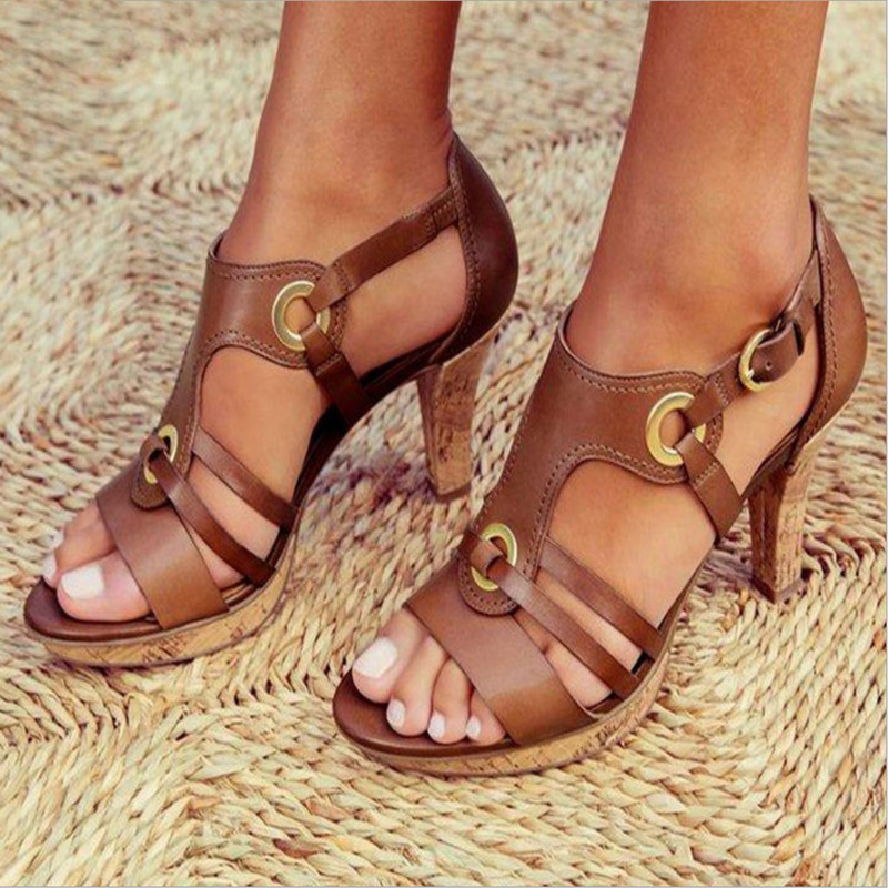FREYJA™ - Trendiga & Bekväma Sandaler med Klack (Rea – sista dagen)